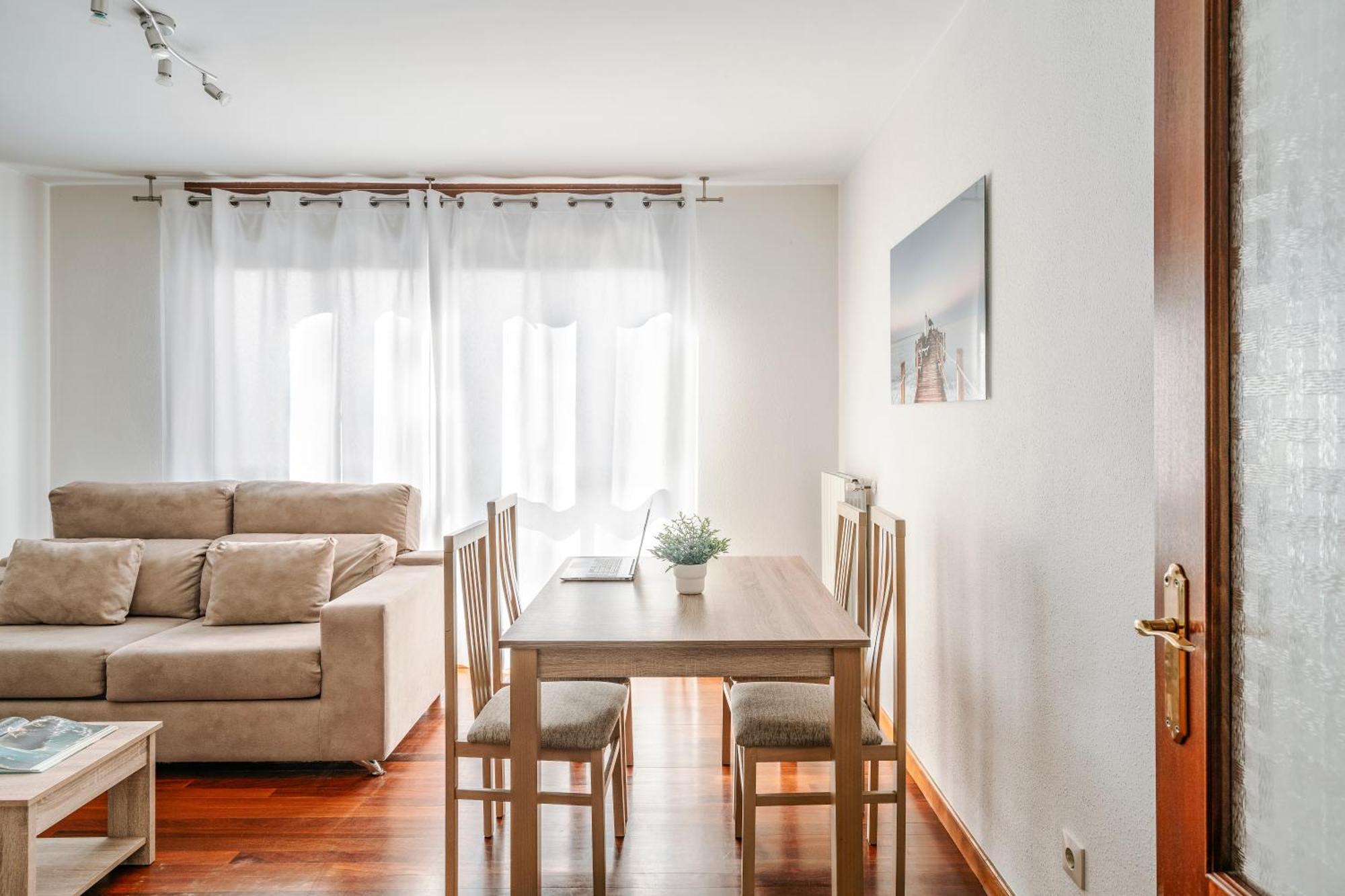 Apartamentos Alday Maliano Bagian luar foto