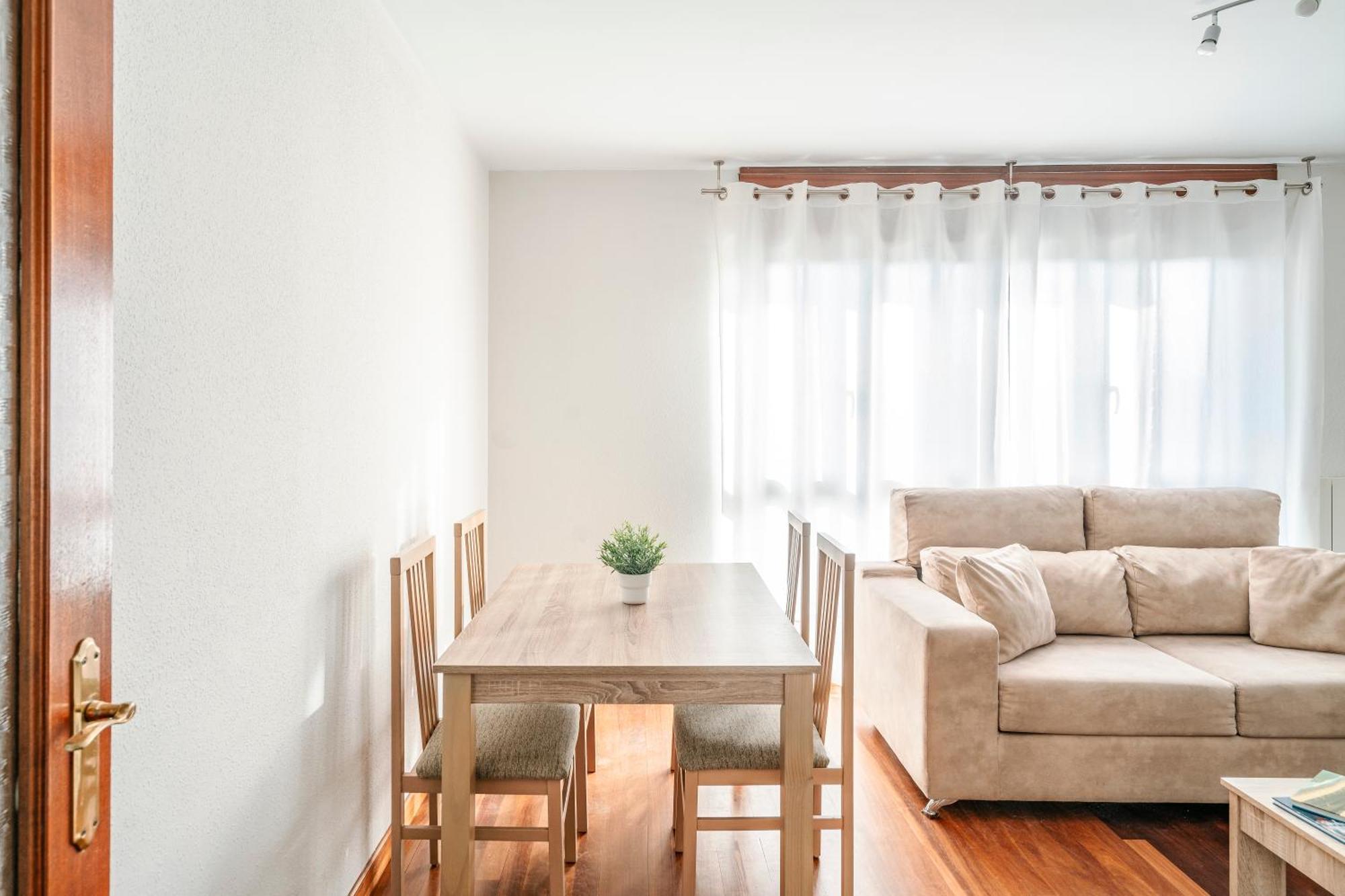 Apartamentos Alday Maliano Bagian luar foto